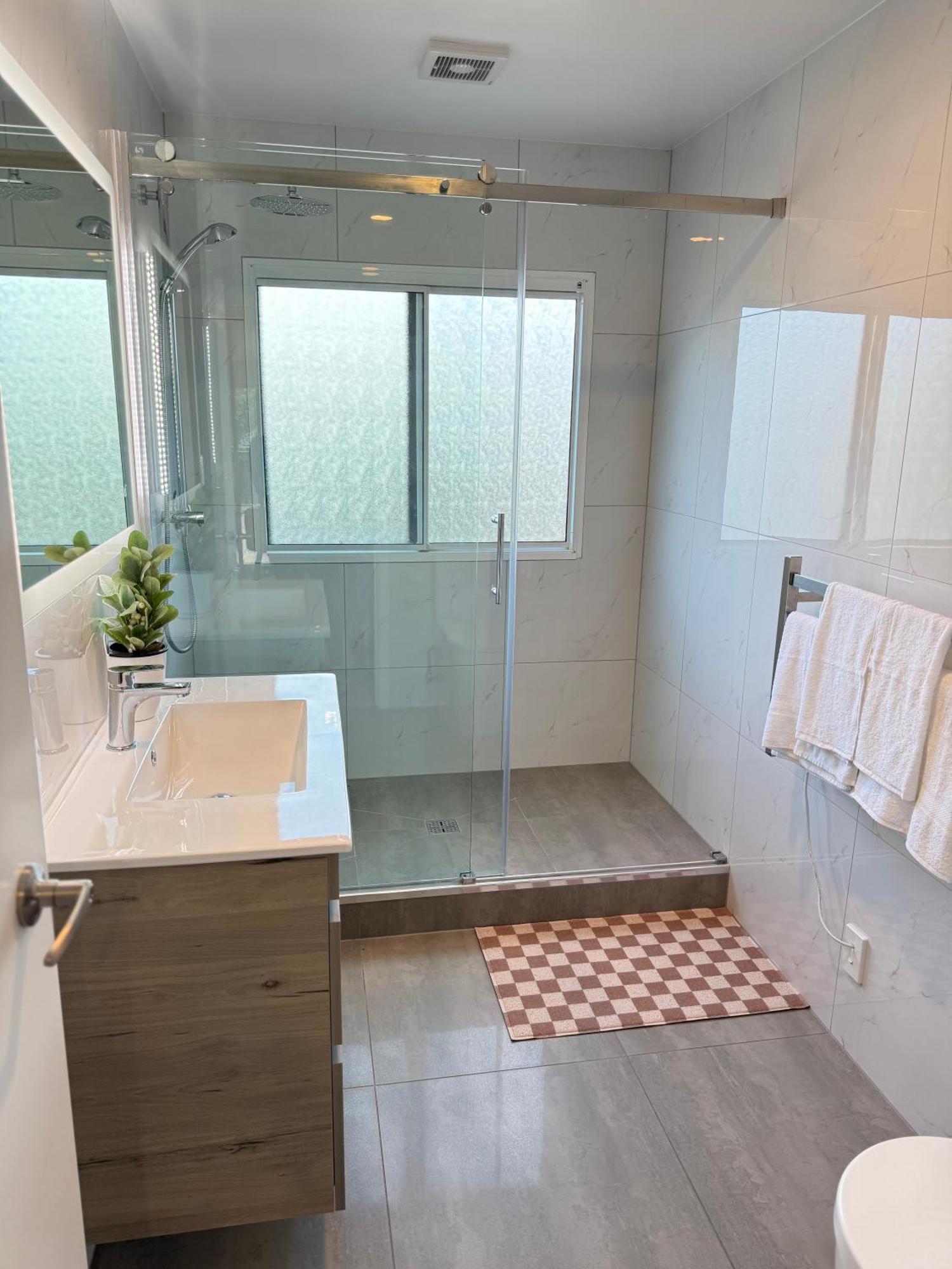 The Luxe Hidden Gem In Heart - 3 Bedrooms Near Newmarket Westfieldmall Auckland