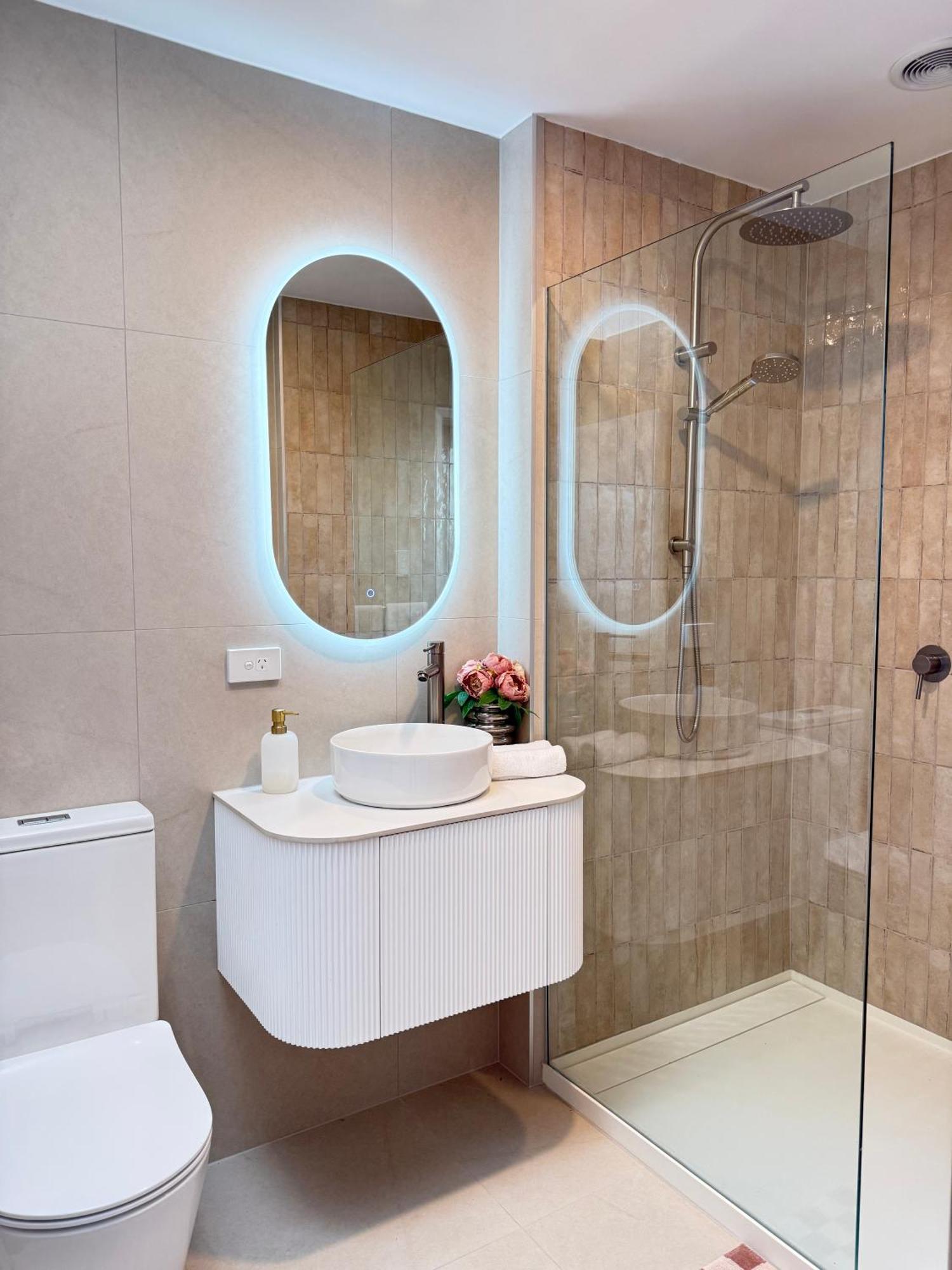 The Luxe Hidden Gem In Heart - 3 Bedrooms Near Newmarket Westfieldmall Villa